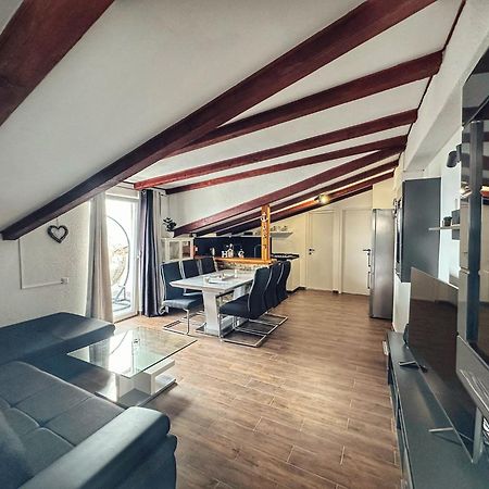 Knezevic Apartments Crikvenica Luaran gambar