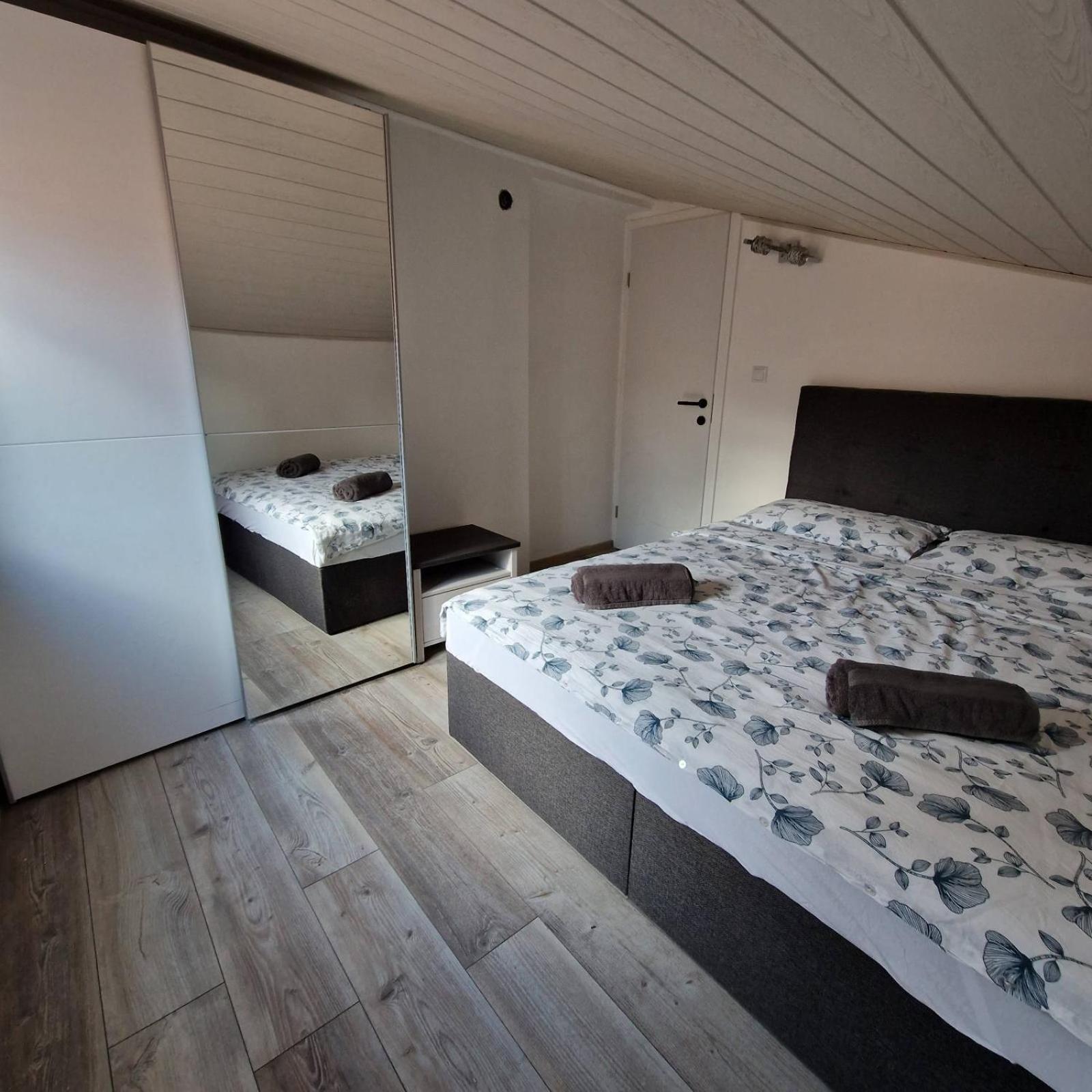 Knezevic Apartments Crikvenica Luaran gambar